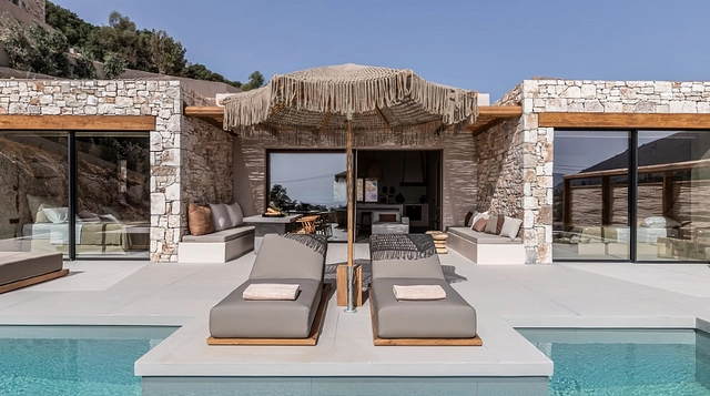 Powder-coated aluminum