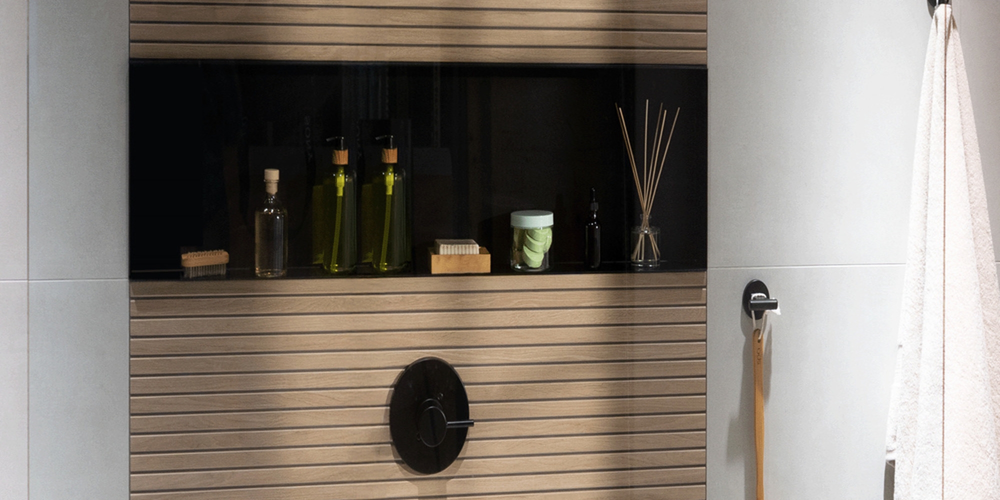 Prefabricated Aluminum Shower Niche - DESIGN-NICHE