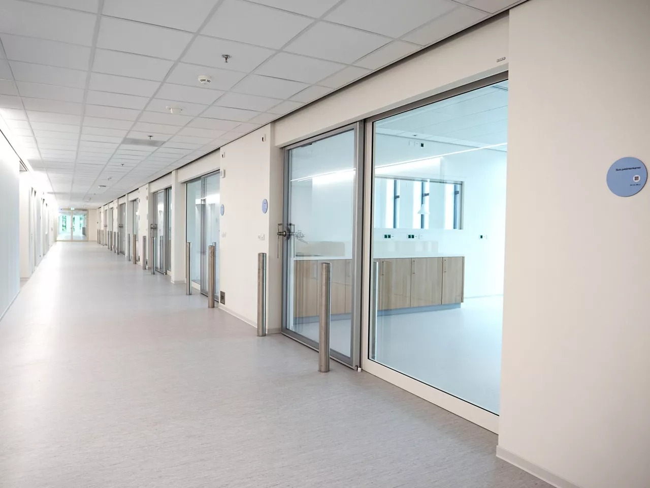 Hermetic Glazed Door - Hygienic Medicare Glass