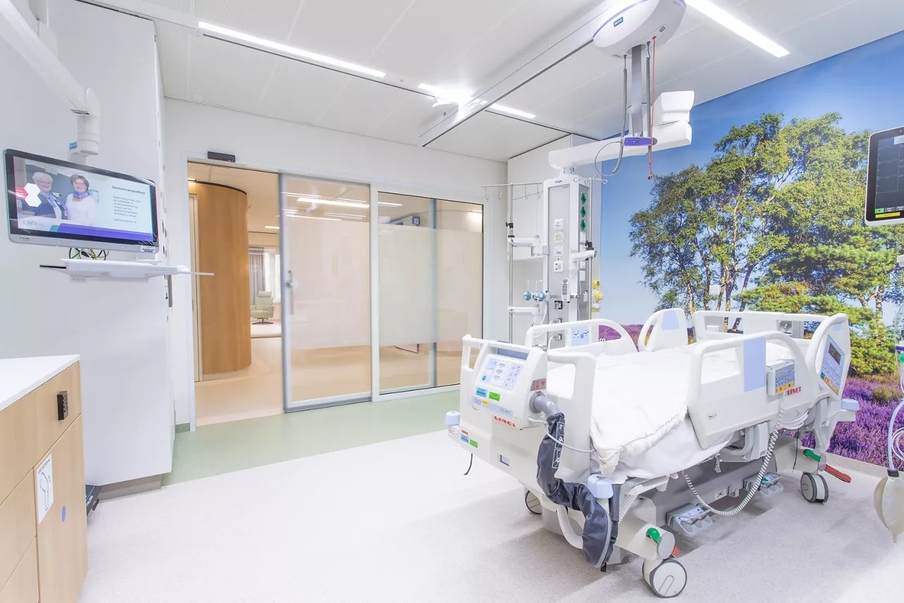 Hermetic Glazed Door - Hygienic Medicare Glass