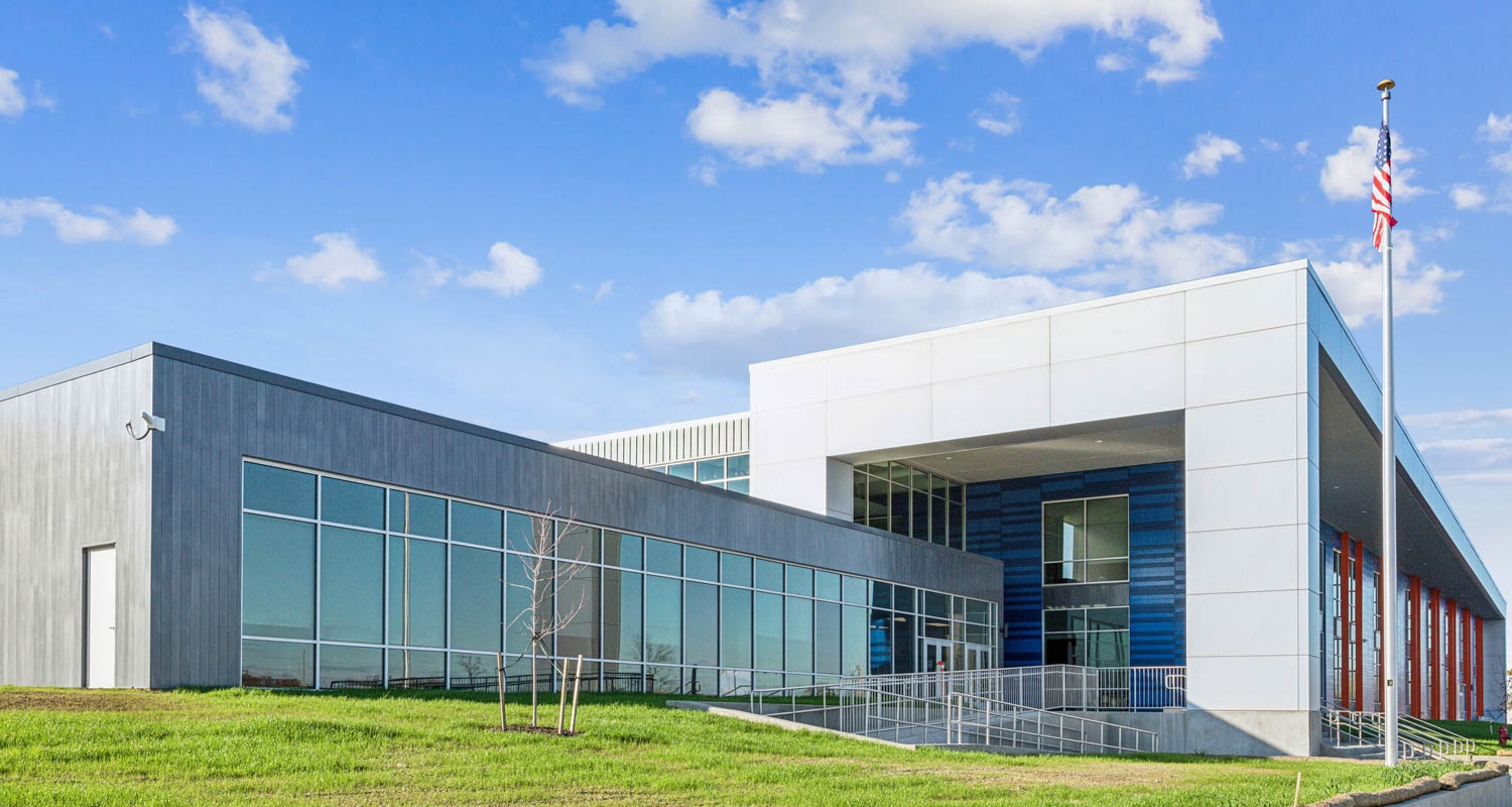 Vibrant Aluminum Facade in Indiana High School