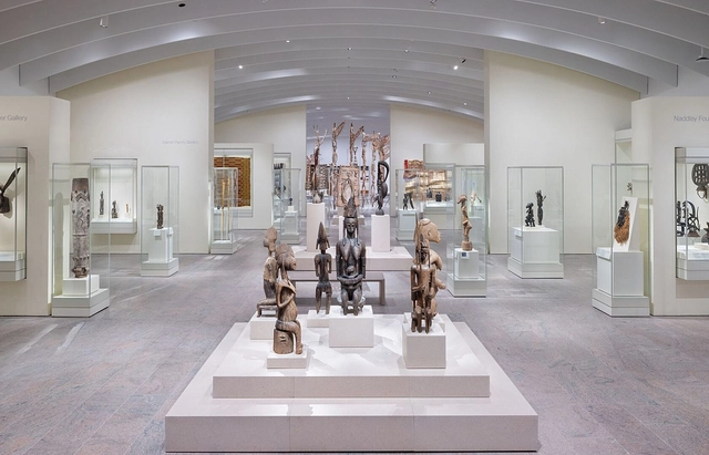 Display Cases at The Metropolitan Museum of Art