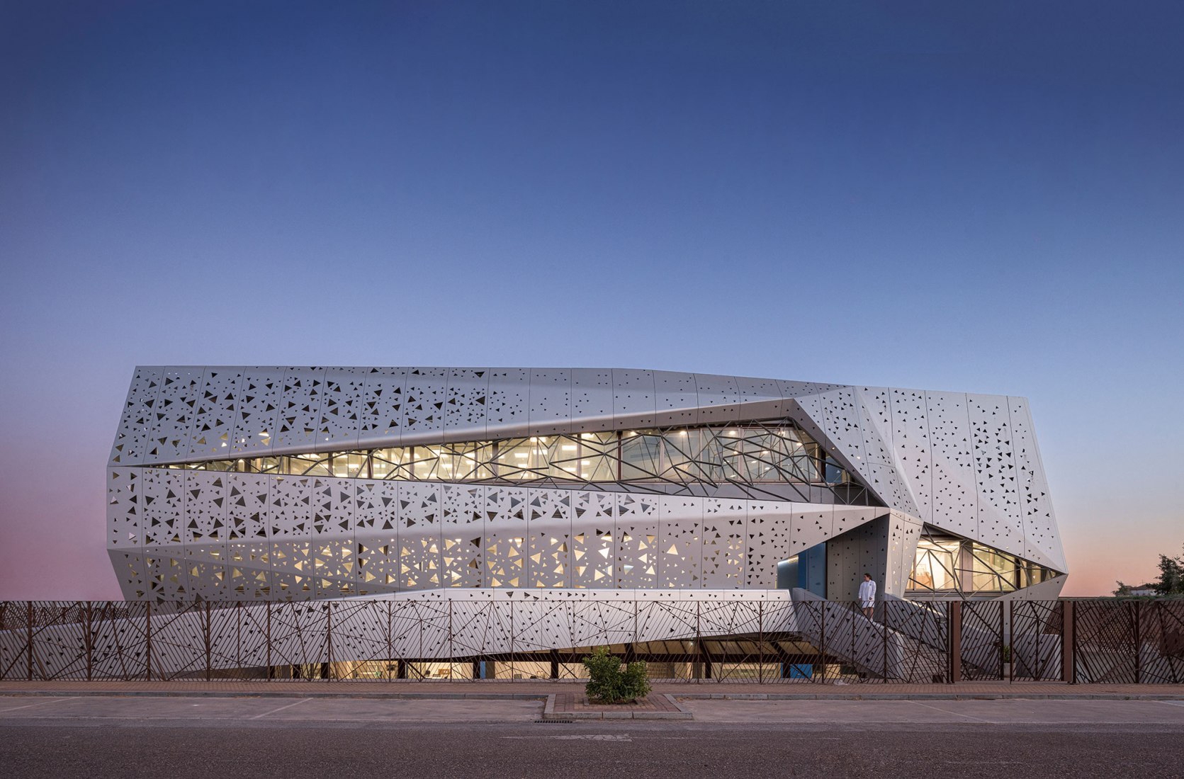 Fire Retardant ACM Panels - etalbond®FR