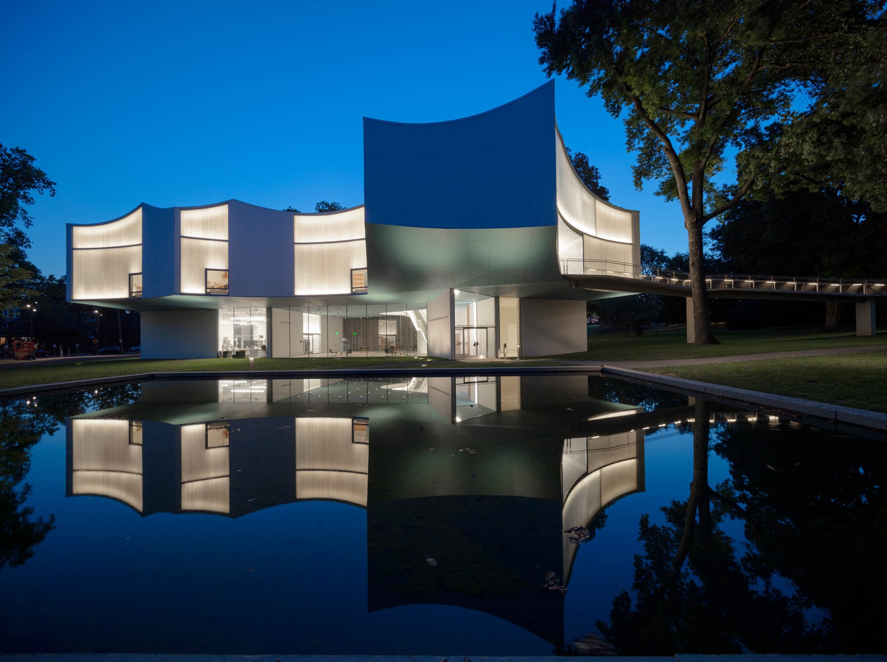 Profiled Glass at Franklin & Marshall College's Visual Arts Center