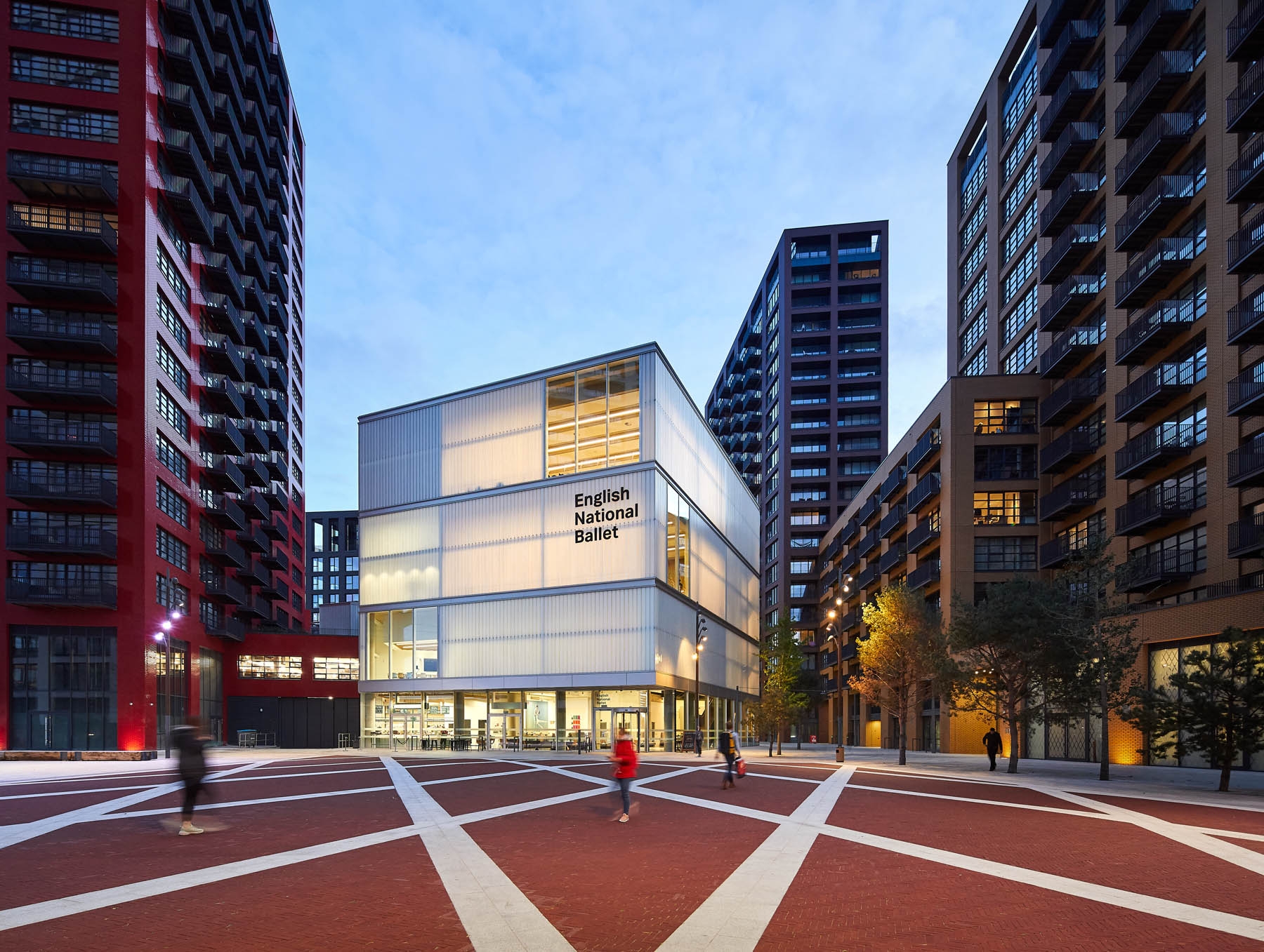 Profiled Glass at the English National Ballet