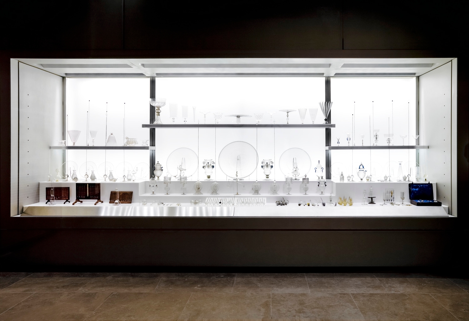 Display Case Lighting