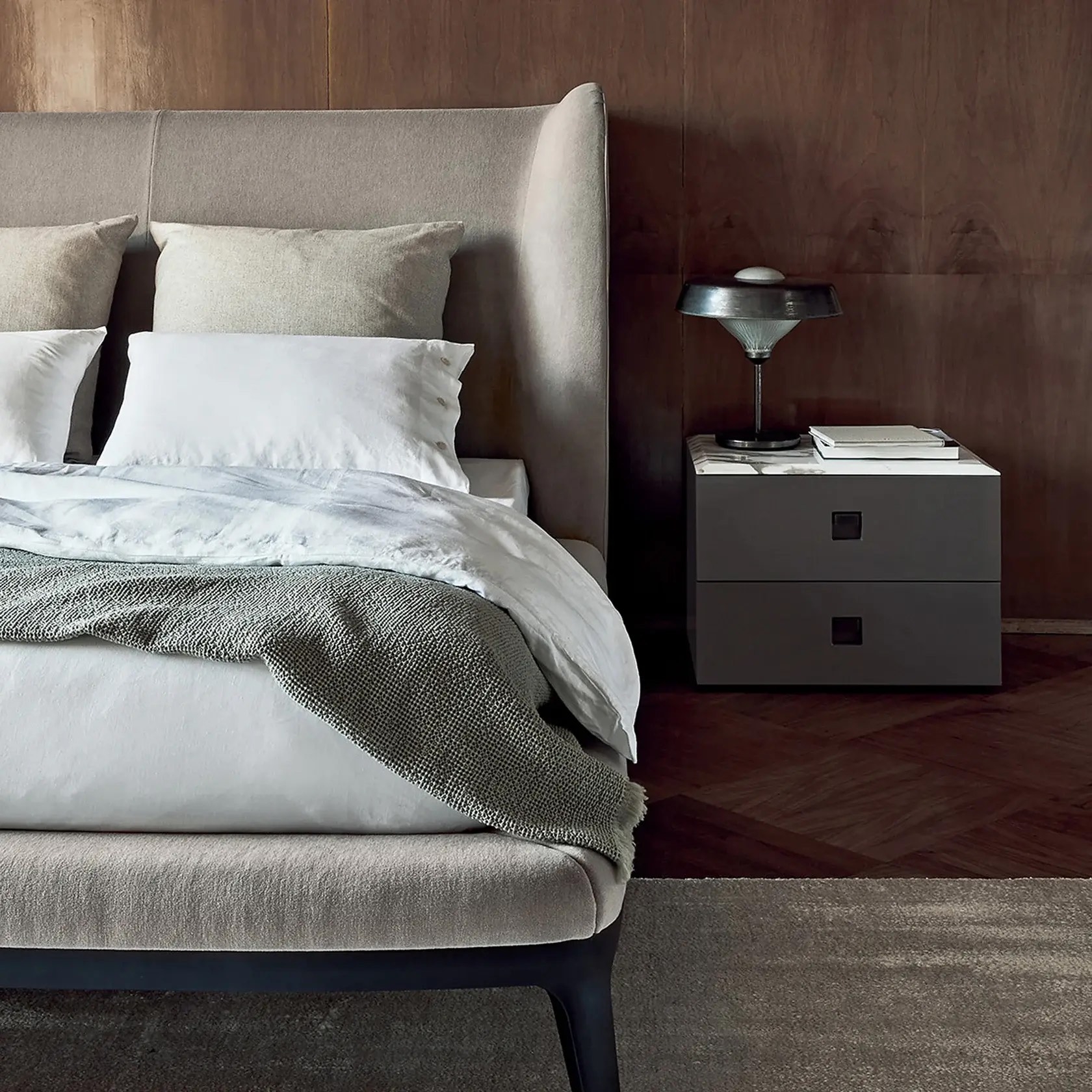 Indoor Beds & Accessories