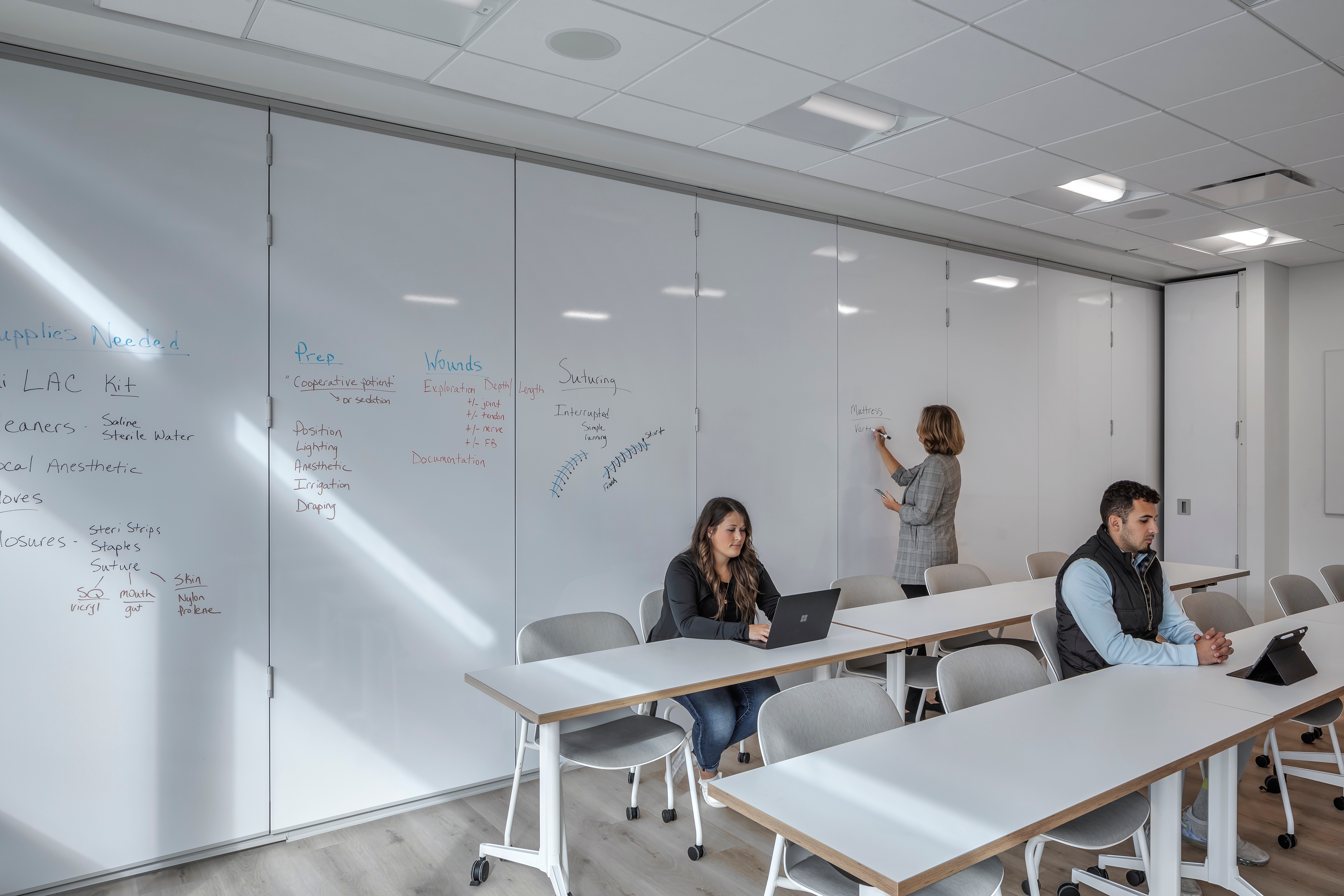 Automated Operable Wall - Acousti-Seal® Legacy®