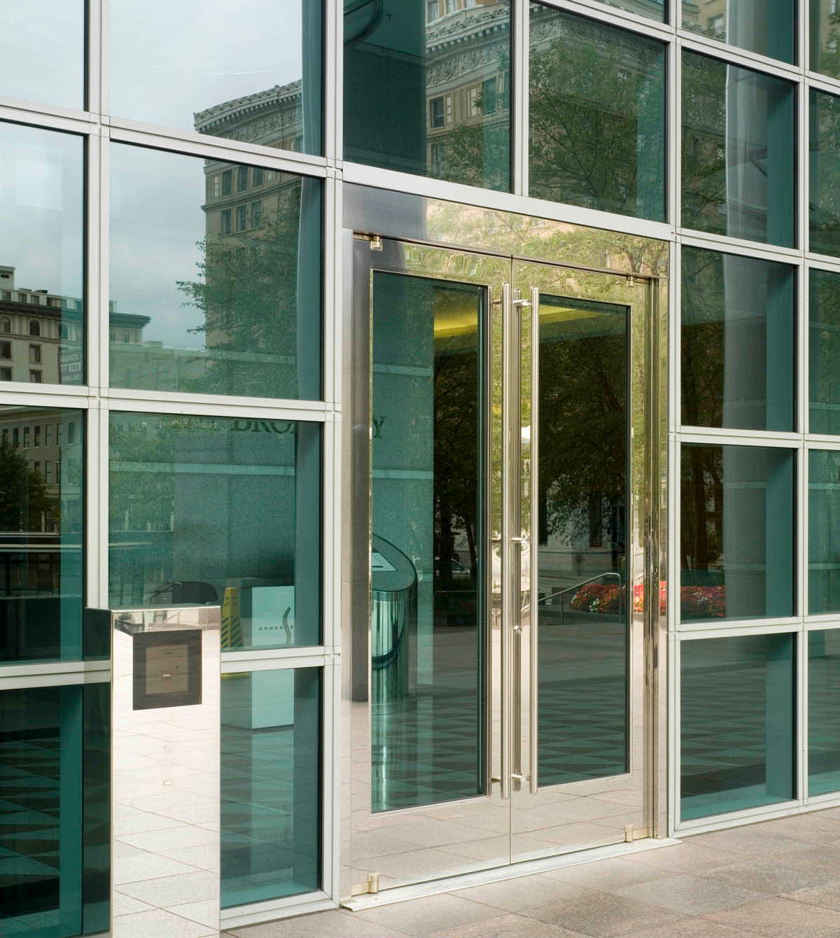 Metallic Doors - Formed Stainless Steel Balanced Door