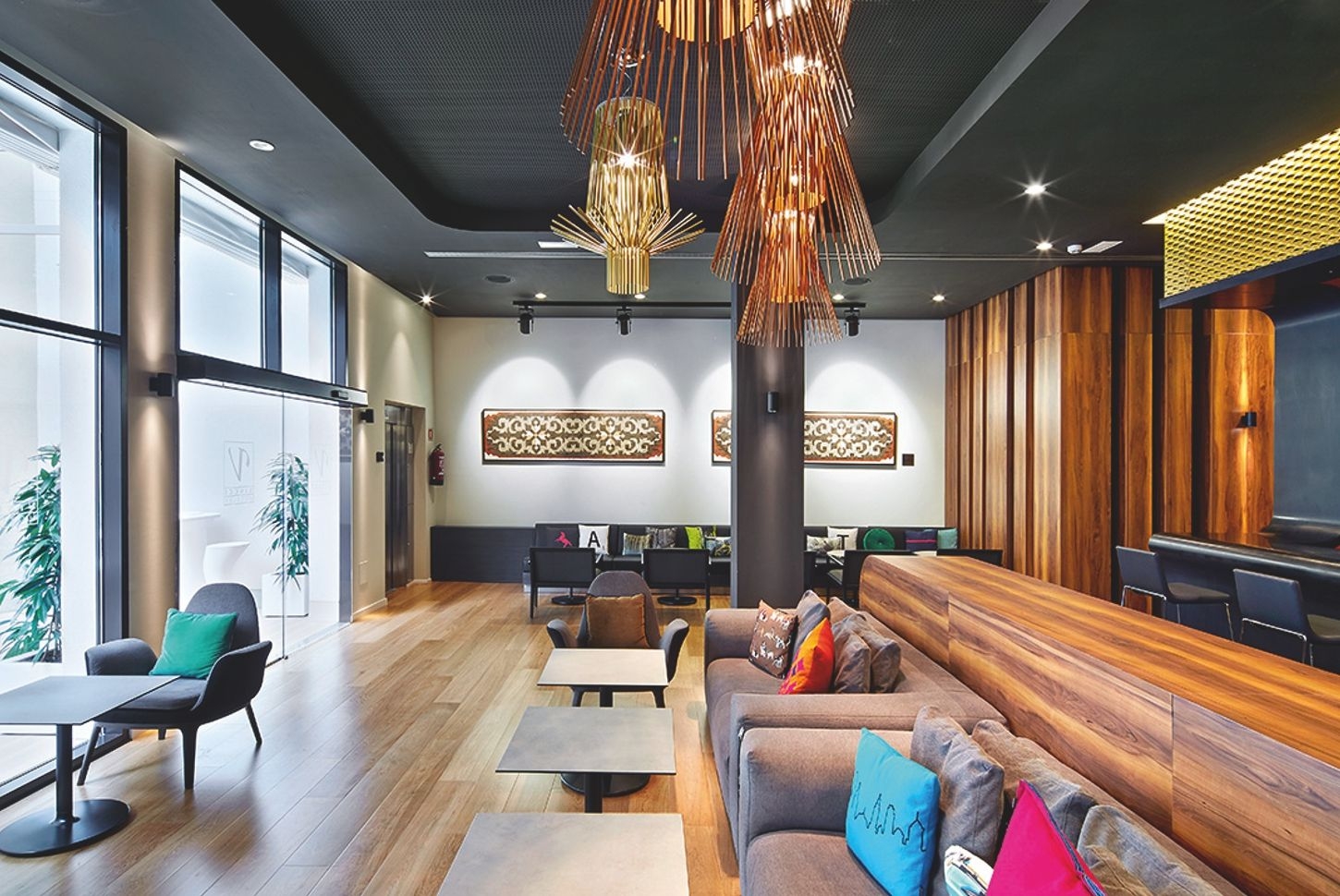 Wood-based Boards in Vincci Gala Hotel