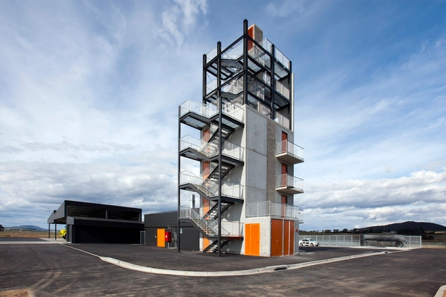 ACT Emergency Services Agency Outdoor Training Centre / HBO+EMTB - 消防站