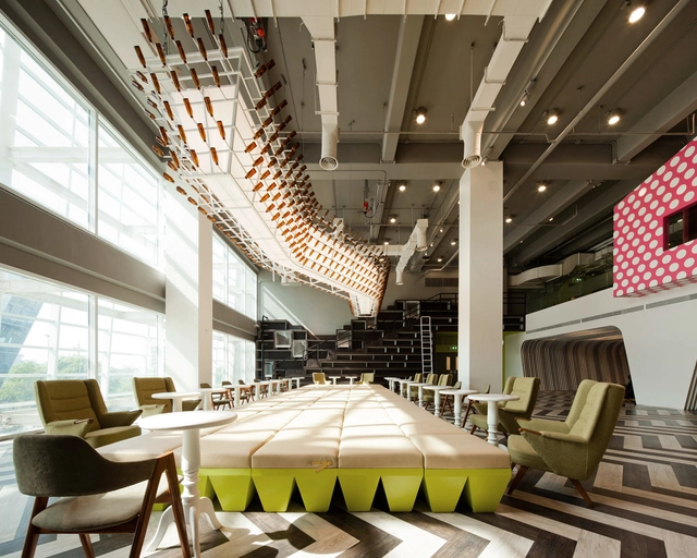 曼谷学生文化中心 / Supermachine Studio  - 大学