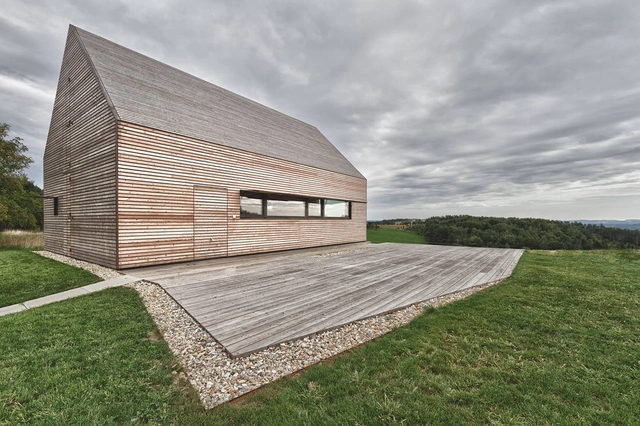 Casa de verano en el sur de Burgenland / Judith Benzer Architektur - Casas