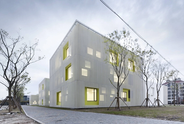 Youth Center of Qingpu / Atelier Deshaus - Youth Center, Facade