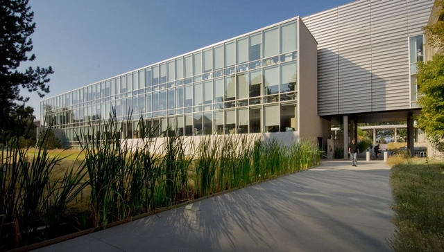 Beaty Biodiversity Center and Aquatic Ecosystems Research Laboratory / Patkau Architects - Other Facilities, Facade