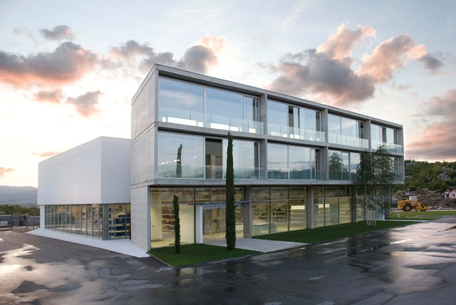 Neckom Offices and Showroom / re:a.c.t - Showroom, Facade