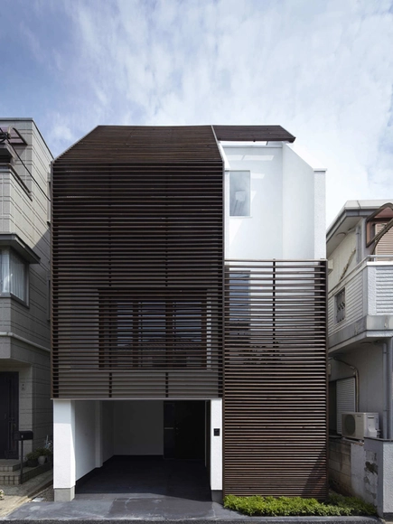IS / Yo Yamagata Architects - Casas