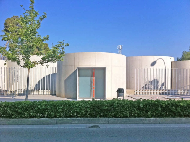戈德拉夏季泳池 / Álvarez Cubells Arquitectos - 游泳池