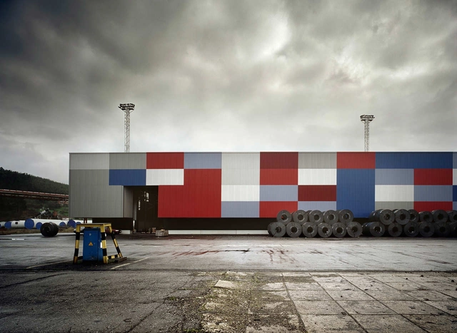 Docks In Aviles Port / [baragaño] - Port, Facade