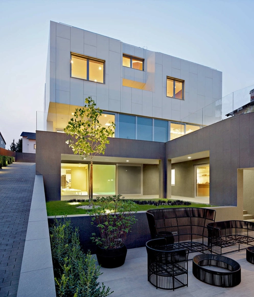 Residencia Tuskanac / DVA Arhitekta - Casas