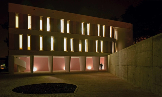 Accommodation Block Of Sergeants / Filipe Oliveira - Housing, Facade, Column, Lighting