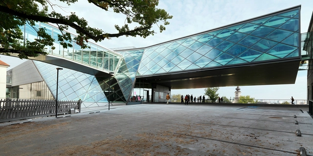 Schlossmuseum Linz / HoG Architektur - Adaptive Reuse