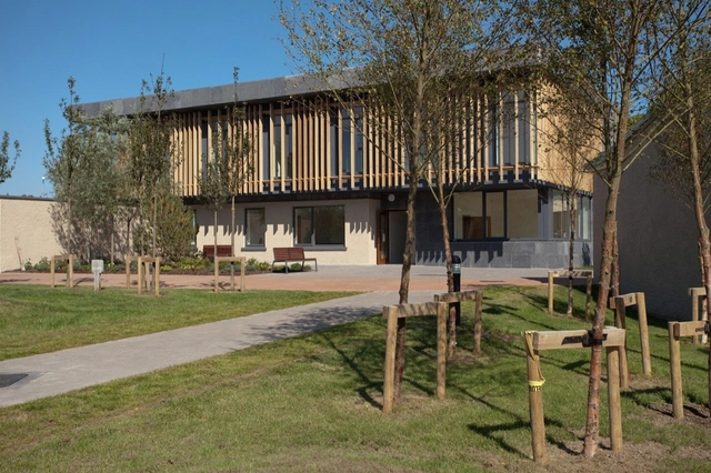 Merlin Park Hospital / MOB - Hospital , Garden, Facade