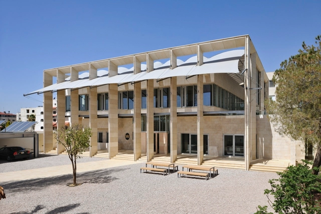 Dutch Embassy in Amman / rudy uytenhaak + partners architecten - Exterior Photography, Embassy, Facade