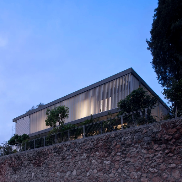 The Rechter House / Pitsou Kedem Architects - Renovation, Facade