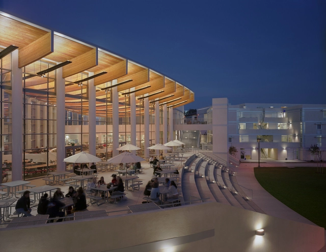 Eleanor Roosevelt College / Safdie Rabines Architects + Safdie Architects - Higher Education, Facade