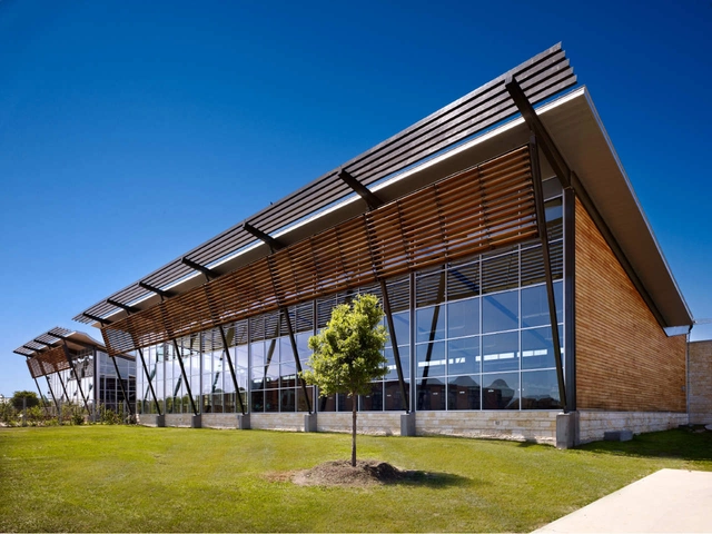 Schertz Public Library / Kell Muñoz Architects - 图书馆