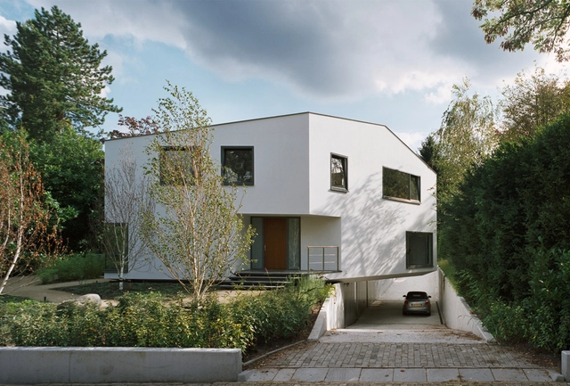 Villa Bussum / GROUP A - Houses, Garden, Stairs, Facade, Door