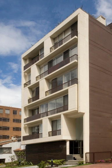 Athikia Building / Daniel Bonilla Arquitectos - 公寓