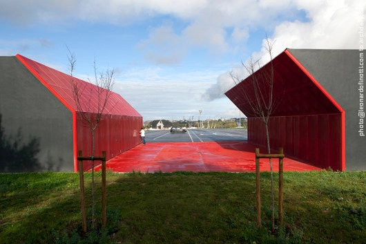 Manhufe Parking Lot / Guilherme Machado Vaz - 停车场