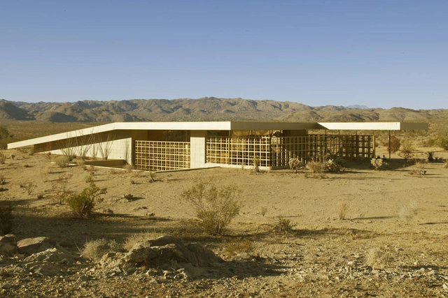 沙漠之船 / Robert Stone - 景观建筑