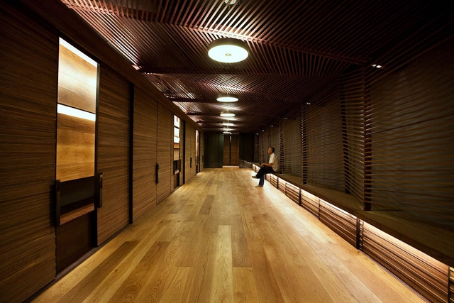 Woodwalk / Vir.Mueller Architects - 零售建筑