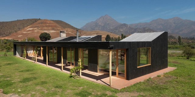 La Campana House / Alejandro Dumay + Francisco Vergara A. - Houses, Garden, Facade, Door