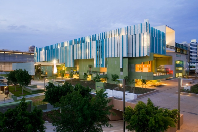 State Library of Queensland / Donovan Hill + Peddle Thorp Architects - Library, Facade