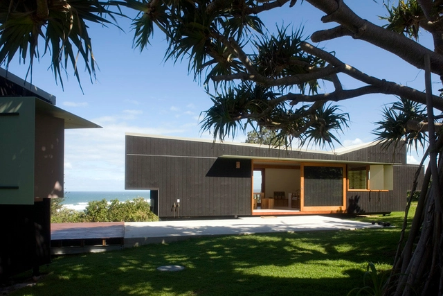 Happy Haus / Donovan Hill - Houses, Garden, Facade