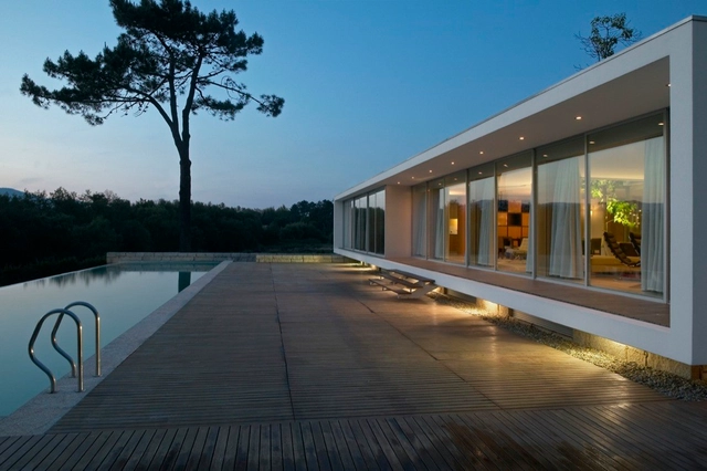 Cerveira住宅 / dEMM Arquitectura - 独立住宅