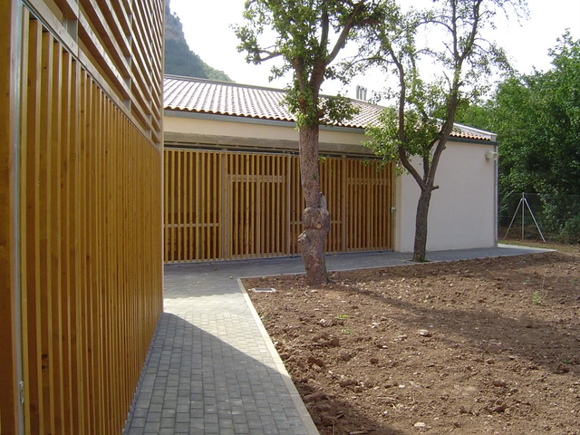 San Miguel Arcangel School - 中小学校