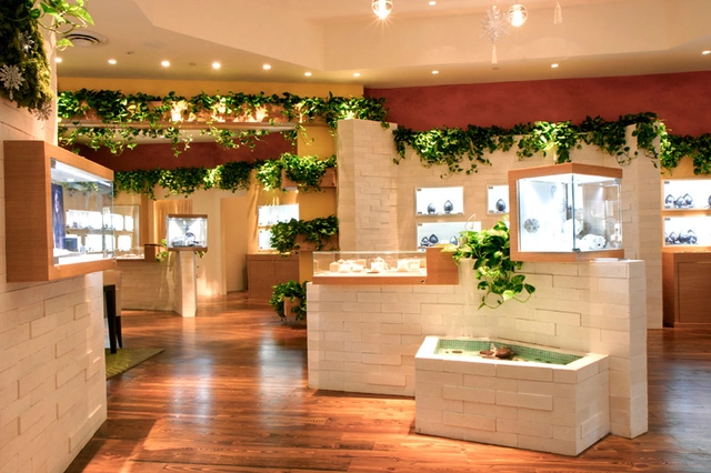 Tanishq retail store / Pompei A.D - Store, Kitchen, Countertop, Chair, Table