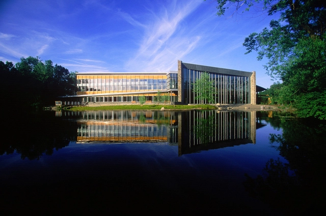 Cornell Ornithology Laboratory / RMJM - Animal Shelter, Garden, Facade