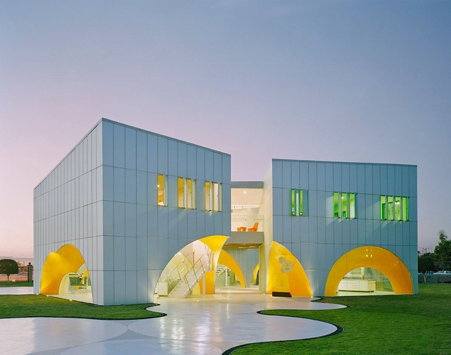 Laboratórios e Escritórios Nestlé em Querétaro / Rojkind Arquitectos - Edifícios Institucionais