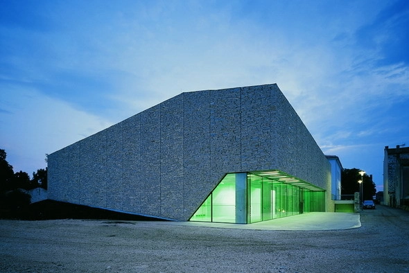 Sports Hall Bale / 3LHD - Recreation & Training, Facade