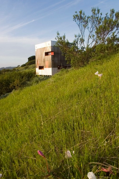 Guest House / AATA Associate Architects - Houses, Coast