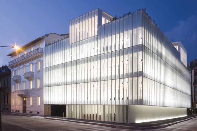 Dolce & Gabbana Headquarters / Piuarch - Institutional Buildings, Facade