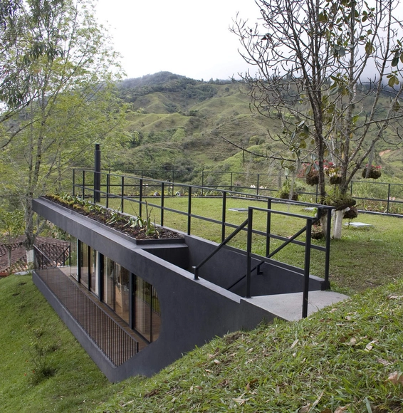 Finca El Retorno生态住宅 / G Ateliers - 独立住宅