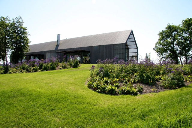 The Barn House / BURO II - 适应性利用