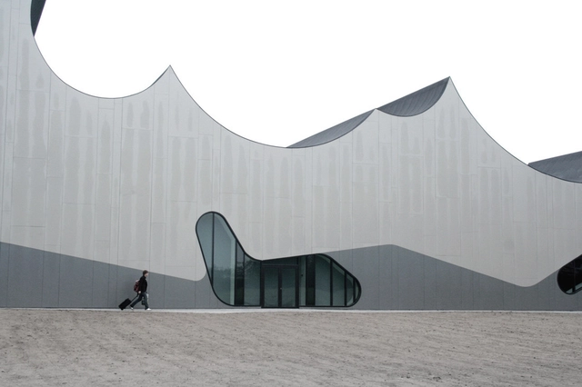 丹佛斯宇宙 / J. Mayer H. Architects - 展览中心
